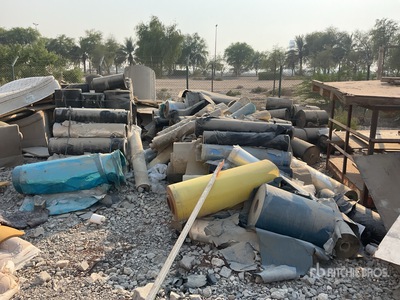 Quantity of Upholstery Material w/ Lifting Belts Parti varie