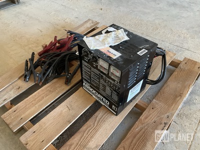 Associated Equipment 6065 12V Battery Charger