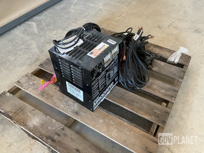 Associated Equipment 6065 12V Battery Charger