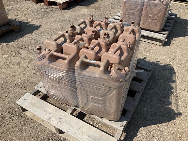 (10) Plastic Water Cans