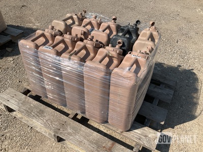 (10) Plastic Water Cans