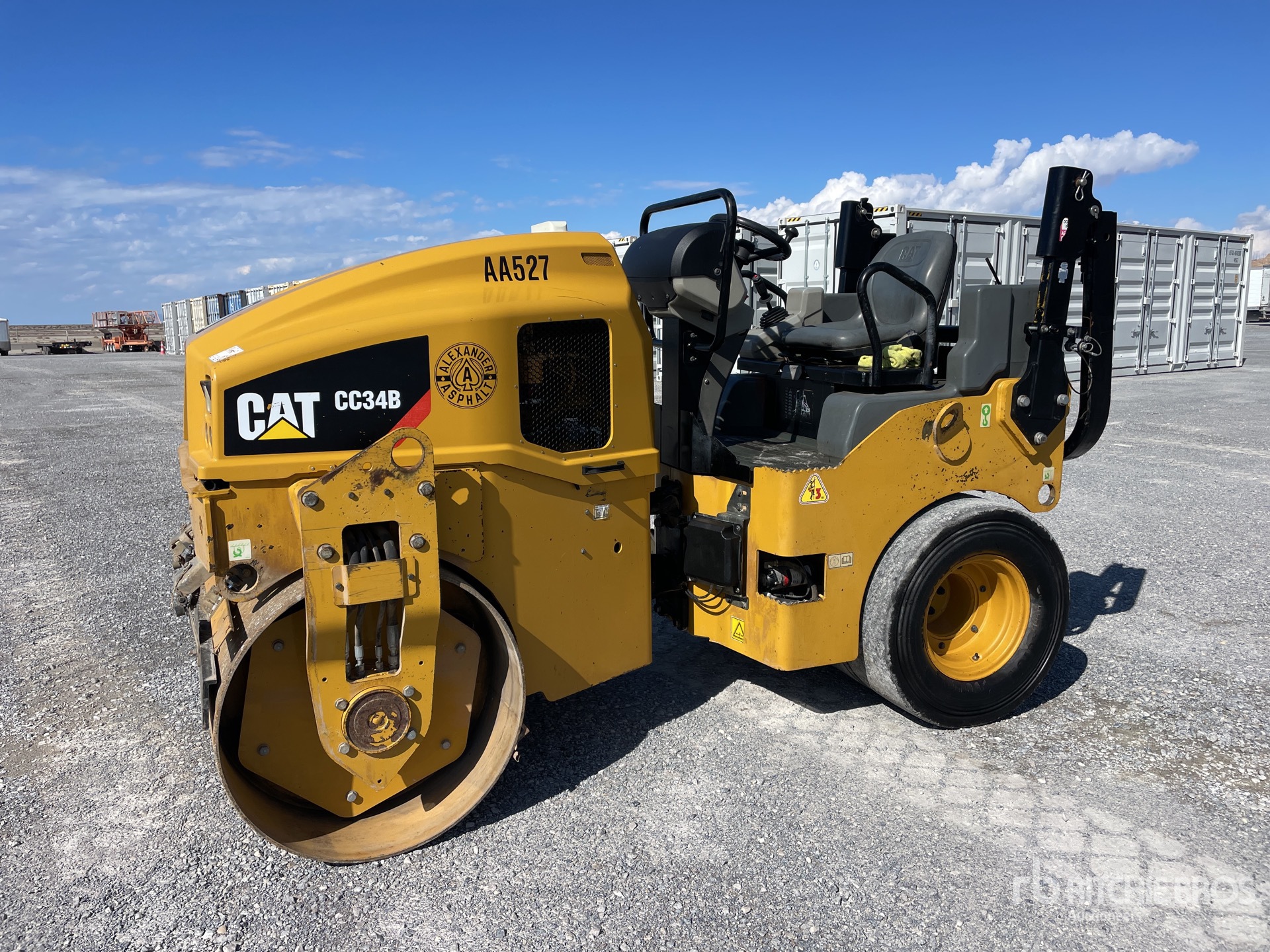 2019 Cat CC34B Smooth Drum Compactor