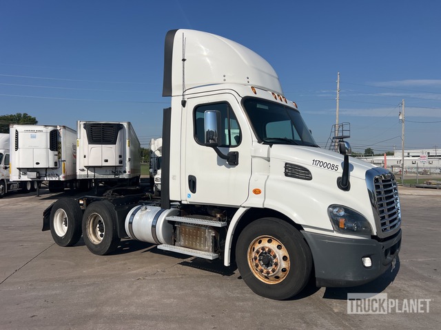 CAMIóN 2017 FREIGHTLINER
