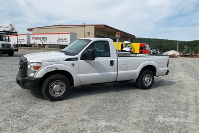 2013 Ford F-250 4x2 (CNG) Pickup