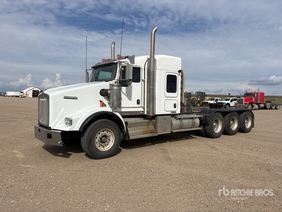 2015 Kenworth T800 8x6 Heavy Haul Tri/A Sleeper Truck Tractor