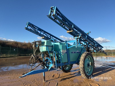 Bertoud Alba DPE 30 24 m S/A Pulverisateur Pull-Type Sprayer