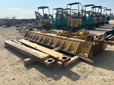 Caterpillar 166 in Lama per apripista