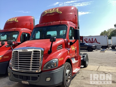 2018 Freightliner Cascadia 4x2 S/A Day Cab Truck Tractor