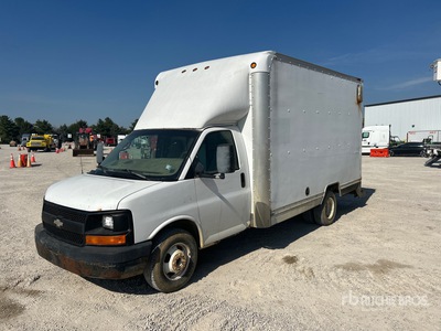 2007 Chevrolet Express 3500 4x2 Van Truck