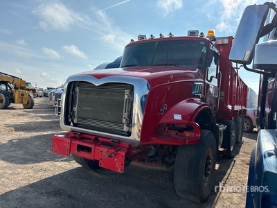 2022 Mack Granite 8x6 Tri/A Dump Truck