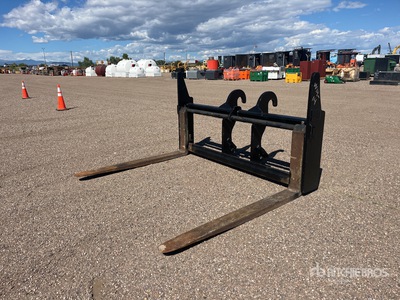 Cat 70 in Wheel Loader Forks