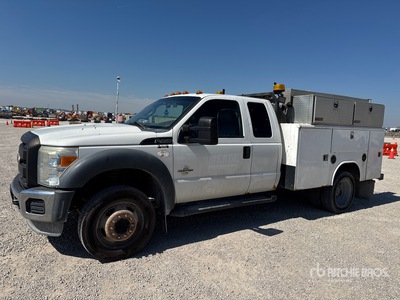 2011 Ford F-450 XL 4x2 Extended Cab Camion utilitaire