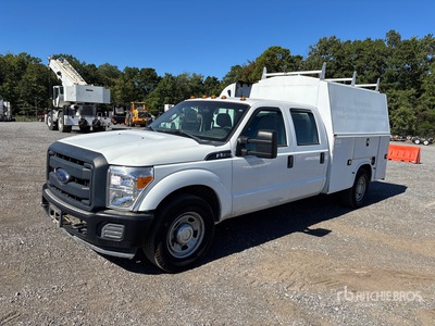 2016 Ford F-350 4x2 Crew Cab Service Truck