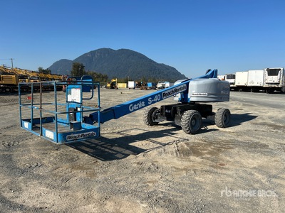2005 Genie S-40 4WD Dual Fuel Nacelle Télescopique