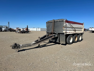 2000 Midland 17 ft Tri/A Pup End Dump Trailer