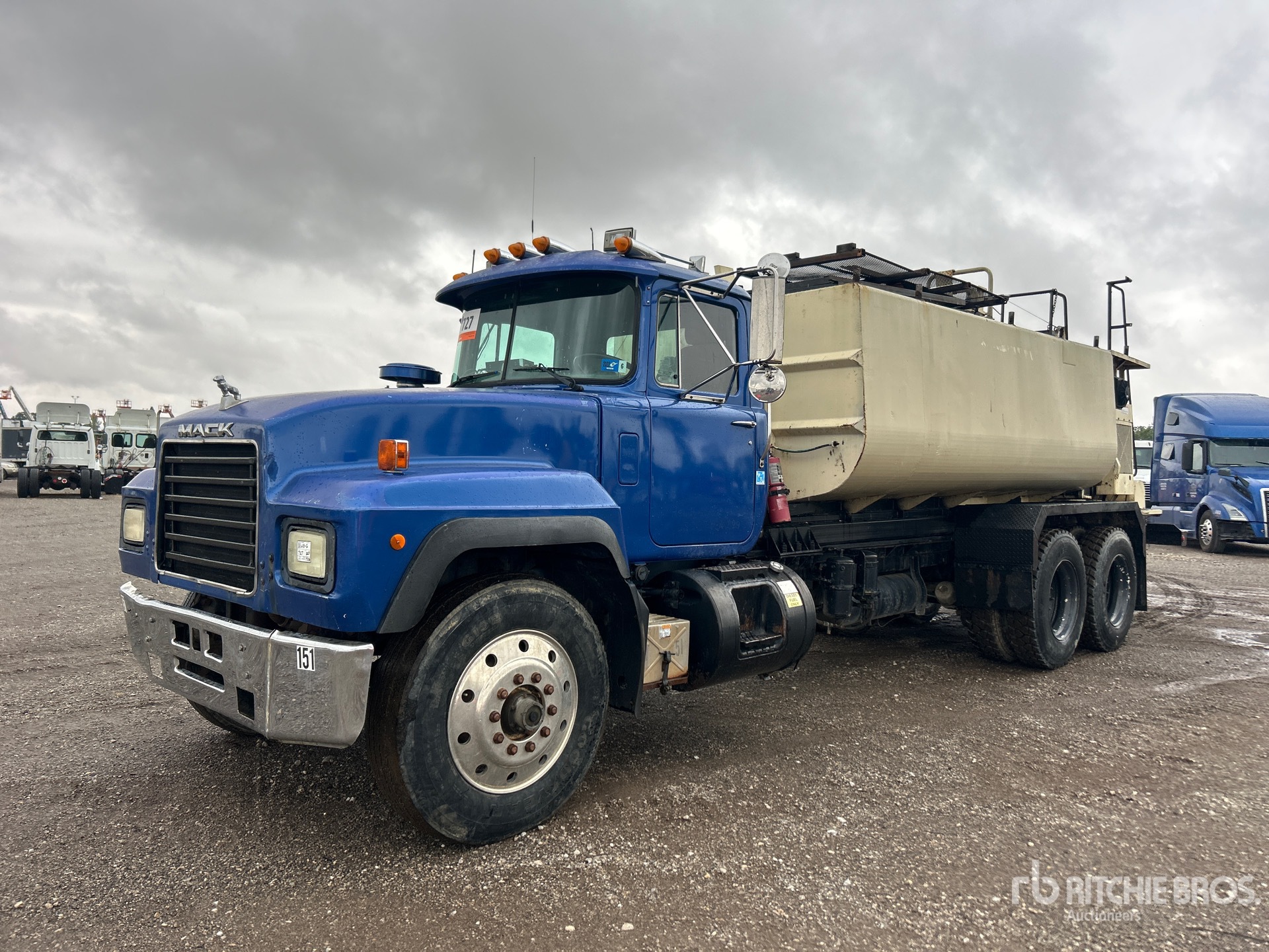 1997 Mack RD688S 6x4 Hydroseeder Truck