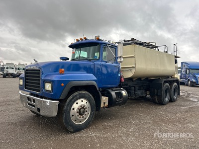 1997 Mack RD688S 6x4 Hydroseeder Truck