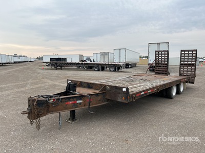 2012 Eager Beaver 25 ft T/A Remolque Portamaquinaria