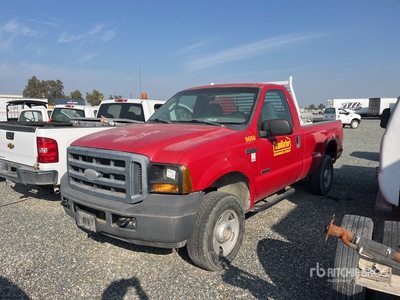 2006 Ford F-250 XL 4x4 Pickup