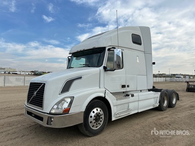 2013 Volvo 6x4 T/A Sleeper Truck Tractor