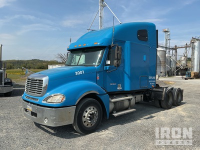 2005 Freightliner Columbia 112 6x4 T/A Sleeper Truck Tractor