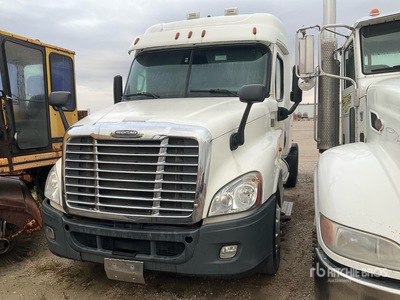 2014 Freightliner Cascadia 125 6x4 T/A Sleeper Truck Tractor