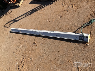 Da-Lite Projection Screen