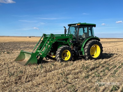 John Deere 5115M Tracteur agricole 4 roues motrices