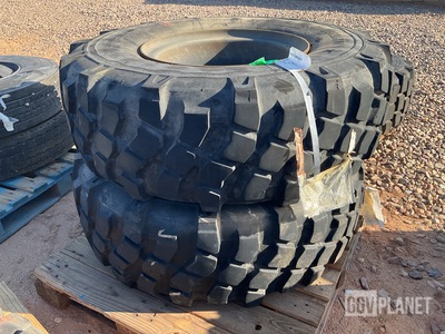 (5) Michelin X 395/85R20 XML Tires w/Wheels