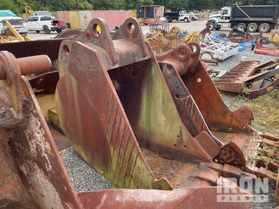 34 in Digging Excavator Bucket