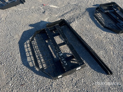 2025 GIYI GY-DHC Skid Steer Forks (Unused)