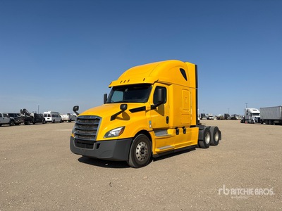 2020 Freightliner Cascadia 126 6x4 تراكتور شاحنة كابينة النوم (ثنائية المحور)