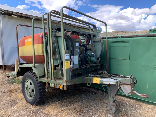 1984 D S Manufacturing  S/A Off-Highway Fuel Trailer