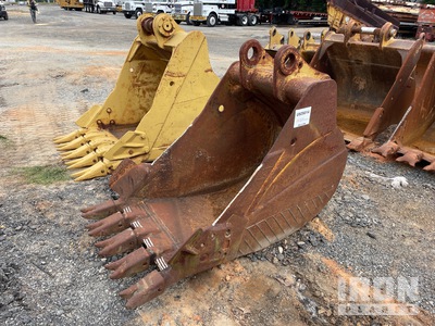 40 in Digging Excavator Bucket