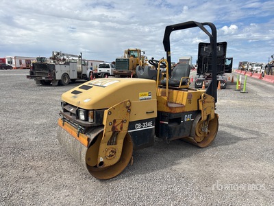 2006 Cat CB334E Double Drum Roller