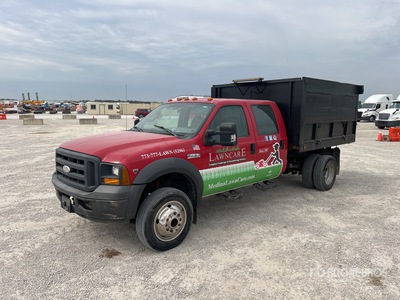 2005 Ford F-450 XL 4x4 Crew Cab Dump Truck