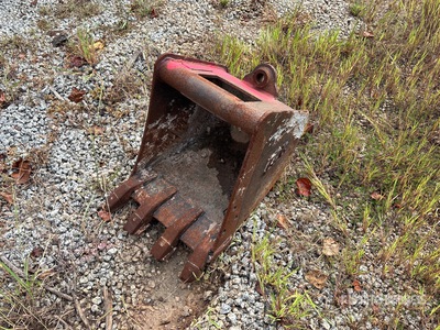 Tag 18 in Digging Excavator Bucket