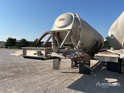 2017 Troxell T/A Pneumatic Bulk Trailer
