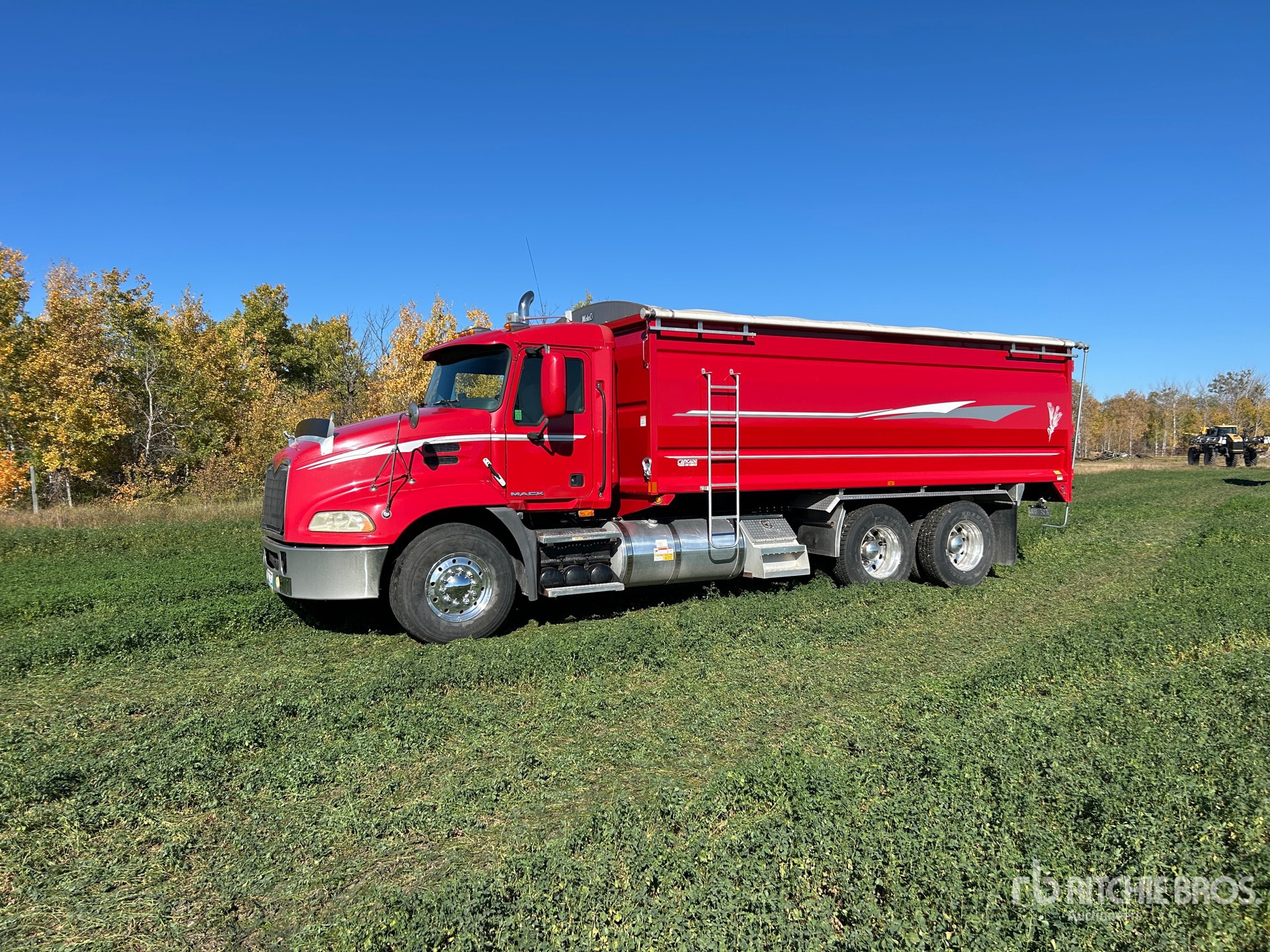 Mack CXU613 6x4 Grain Truck