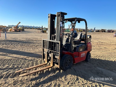 2014 EP CP0D25N-RW22-Y2 5000 lb Pneumatic Tire Forklift