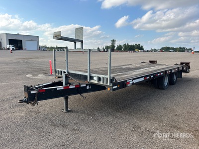 2012 Towmaster T-20DD 20 ft T/A Equipment Trailer