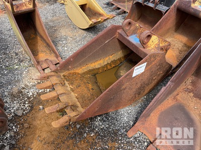 23 in Backhoe Rear Bucket
