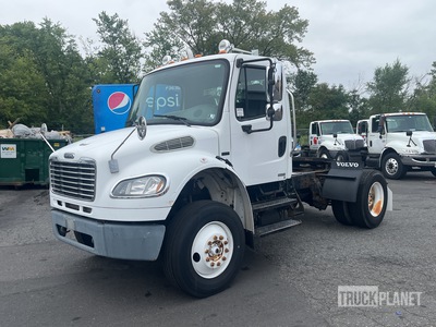 2005 Freightliner M2 4x2 Day Cab Truck Tractor