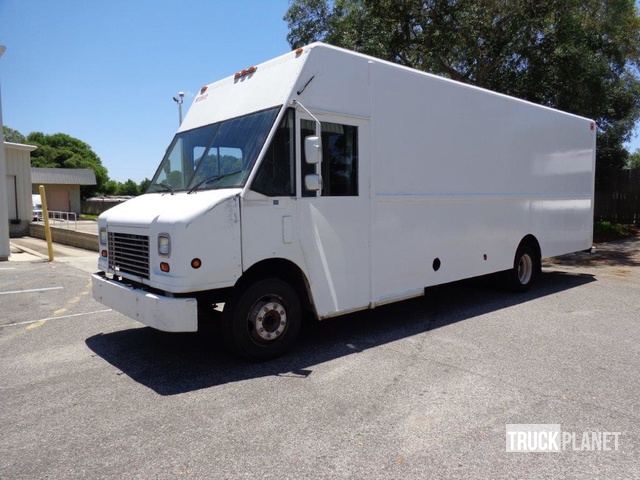 2005 freightliner mt45