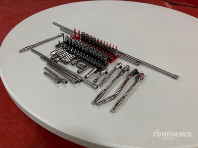 Quantity of (2) Snap-On 3/8 in Dr Socket Sets