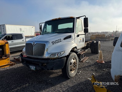 2007 International DuraStar 4300 Cab and Chassis (Inoperable)