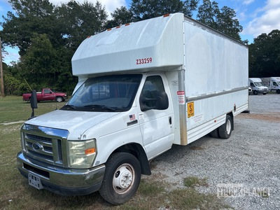 2008 Ford E-350 Van Truck