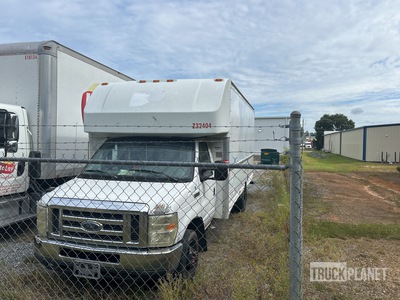2008 Ford E-350 Furgone cargo