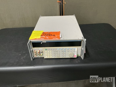 Fluke 5720A Calibrator