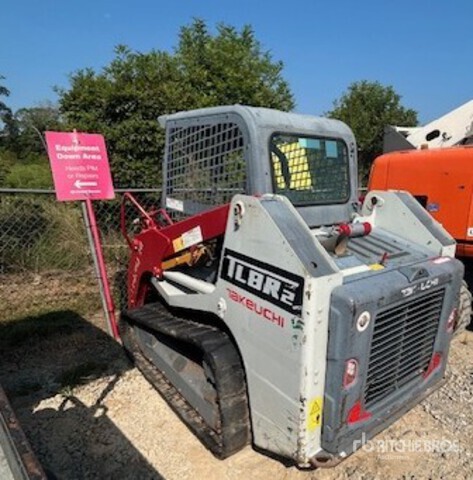 MINI CARGADOR SOBRE ORUGAS 2021 TAKEUCHI TL8R2R
